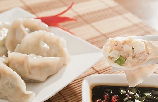 大娘水饺换CEO跟闹着玩似的，这还能上市吗？|饮品报