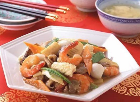 两家餐馆用同样的经营策略，结果却不相同！|饮品报