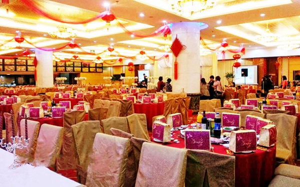 餐饮门外汉，也许更懂得经营餐厅！|饮品报