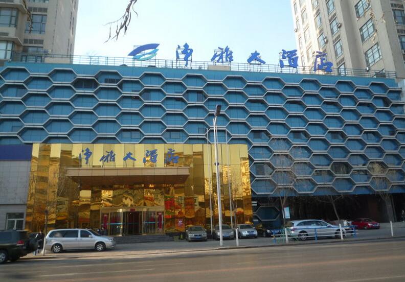 28岁的餐饮巨头倒下了：昔日行业标杆，无数人跑去偷师|饮品报
