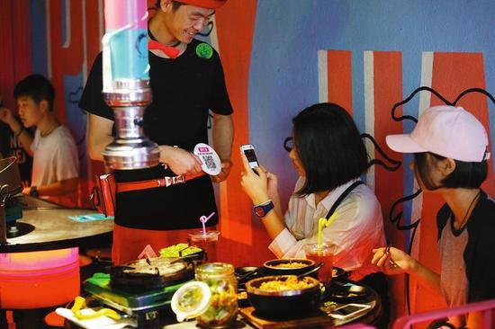如何应对餐饮行业“三高一低”的顽疾？|饮品报