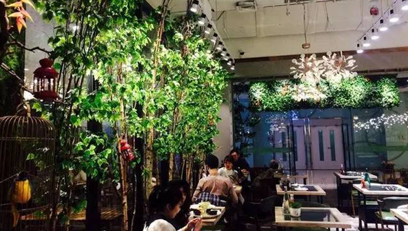 餐饮又一新业态？“生产基地+中央厨房+餐饮门店”能玩转吗？|饮品报