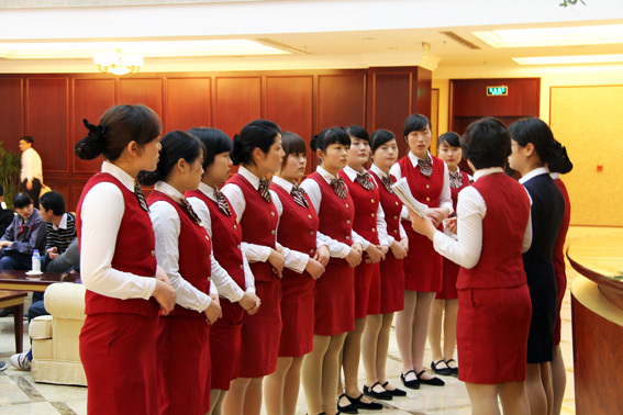 餐厅服务指南100条|饮品报