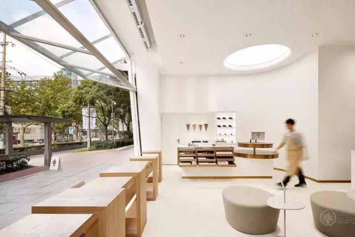 茶饮界新贵驾到，超时尚设计分分钟上热搜！|饮品报