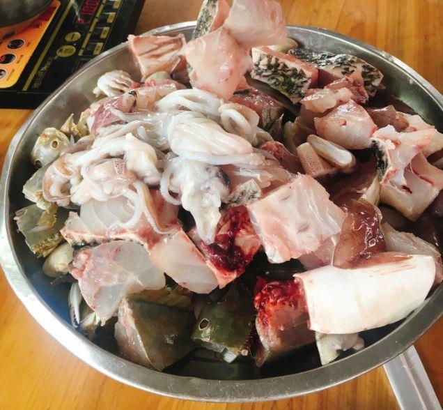 只卖一道清水煮“菜”，它却火了20年|饮品报