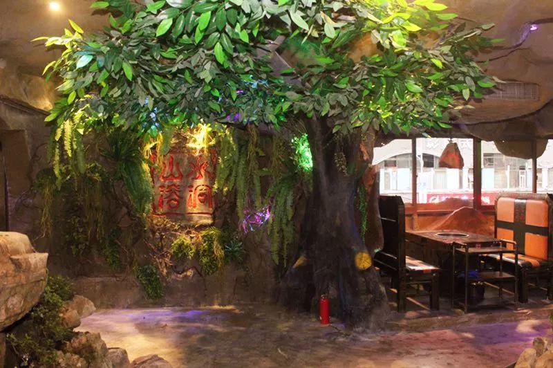 开在溶洞里的火锅店，日流水2万5|饮品报