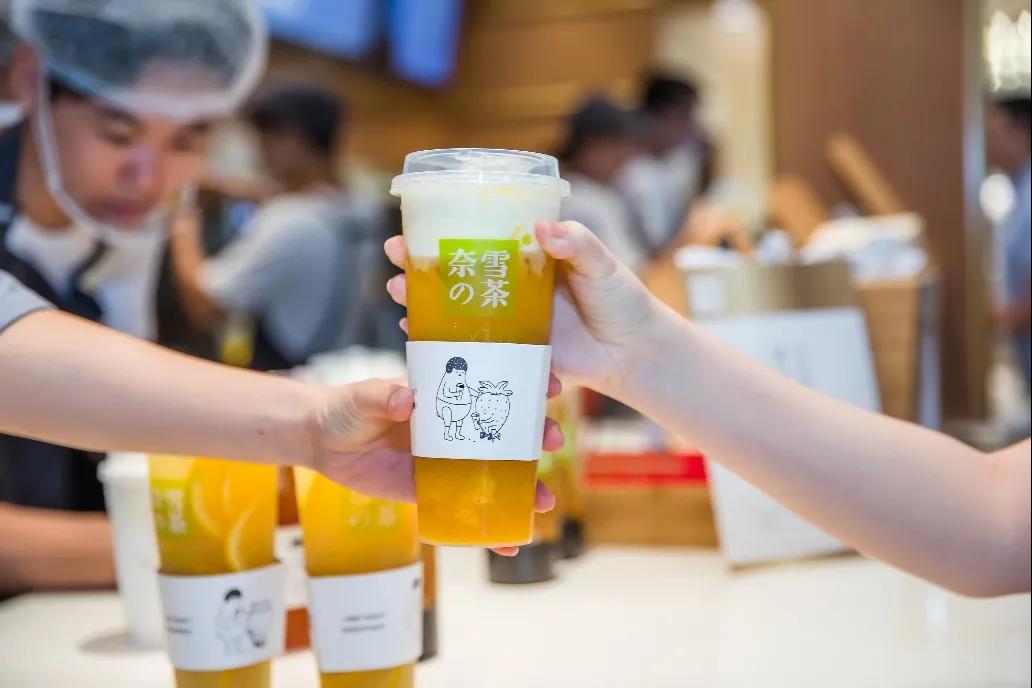 闭店的茶颜，焦虑的新茶饮|饮品报