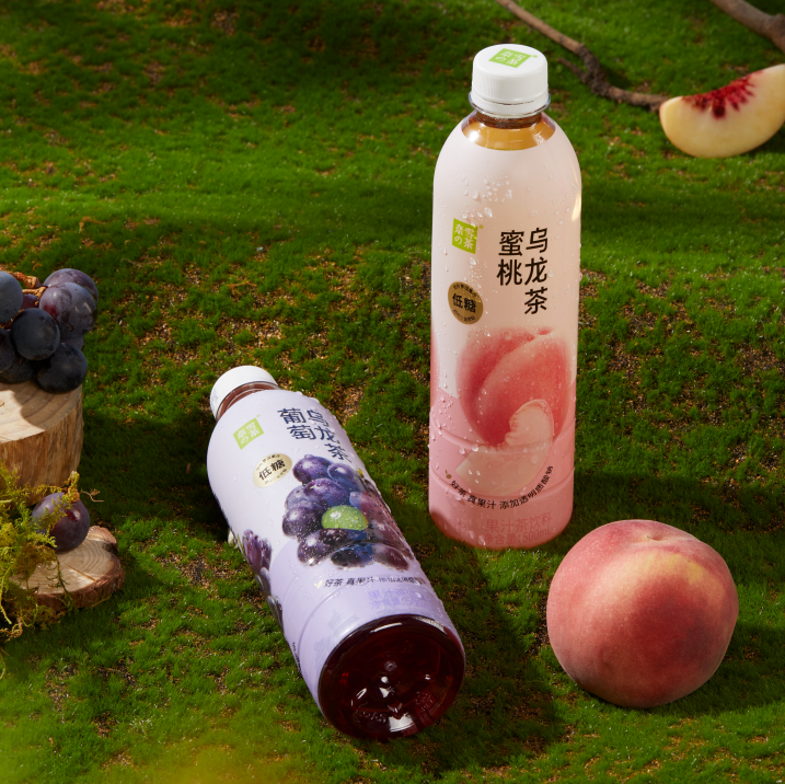 代糖采用鲜果提取罗汉果汁，奈雪的茶瓶装茶进入低糖2.0时代|饮品报