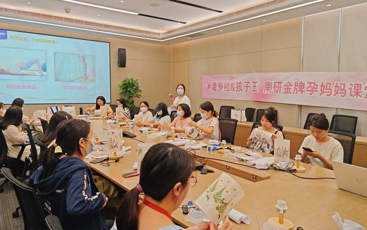 潘多拉饮食集团母亲节特别策划：成为母亲