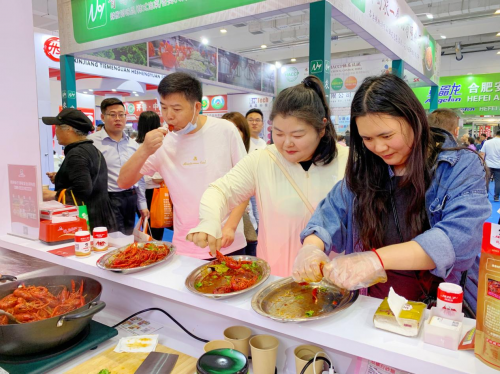 辣成“国民口味”小小辣椒引领新消费时代趋势|饮品报